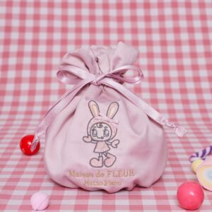日本Maison de FLEUR Bérie 束口袋 ベリエちゃん 巾着