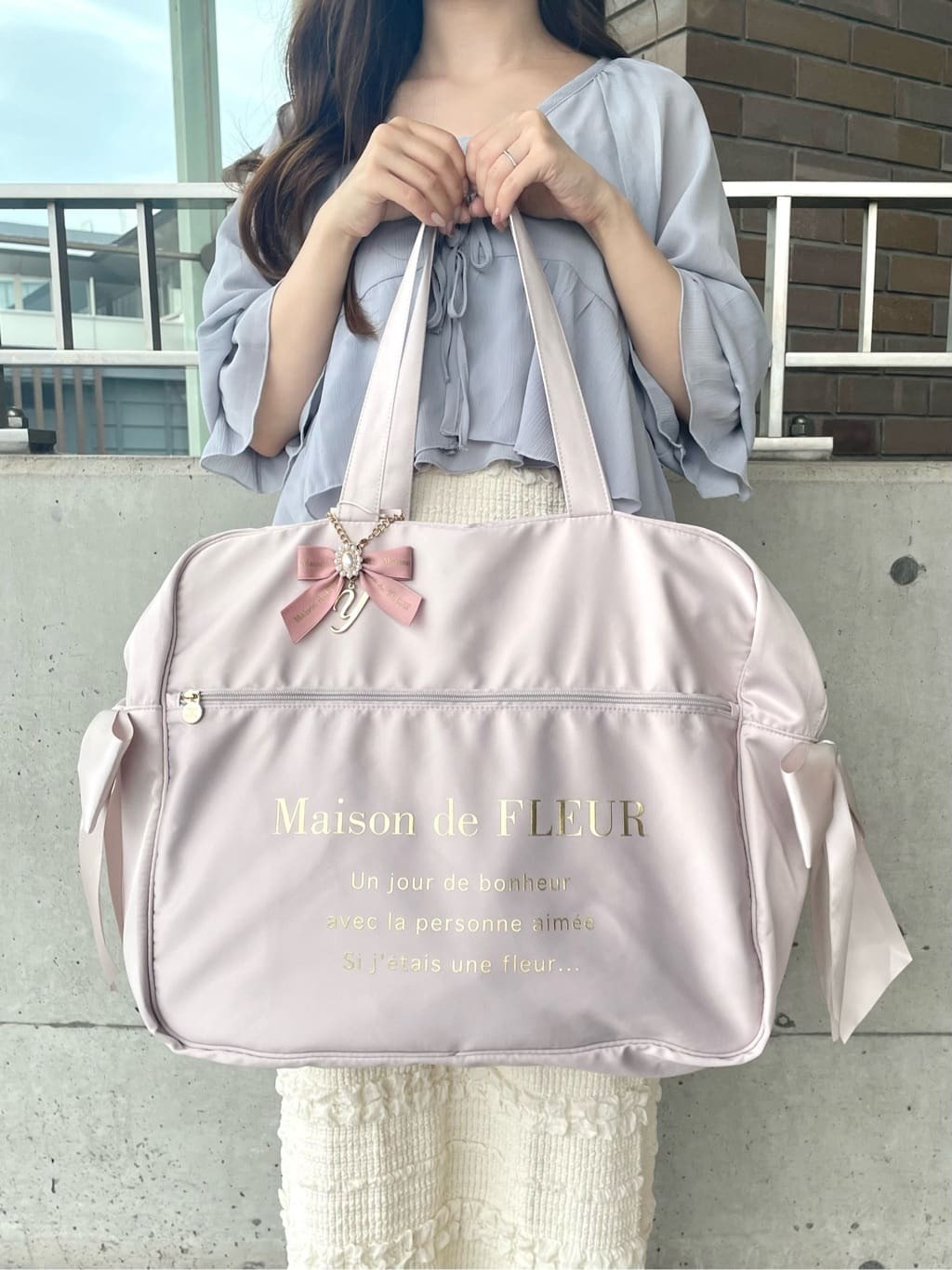 日本Maison de FLEUR 雙蝴蝶結 緞面 拉鏈旅行袋 サテンキャリーオンバッグ