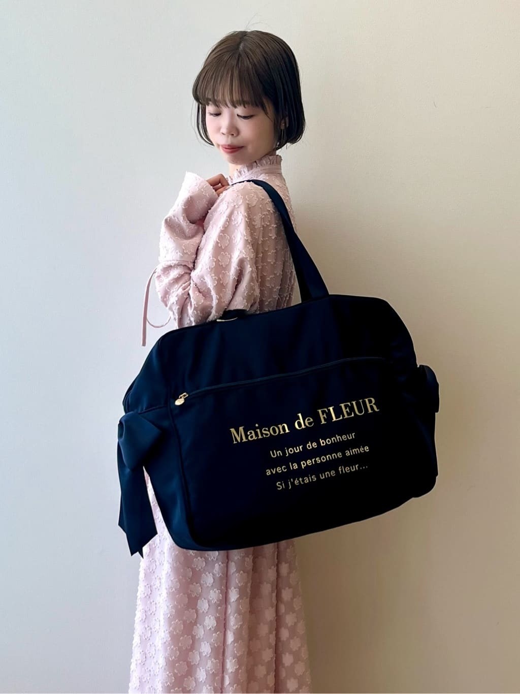 日本Maison de FLEUR 雙蝴蝶結 緞面 拉鏈旅行袋 サテンキャリーオンバッグ