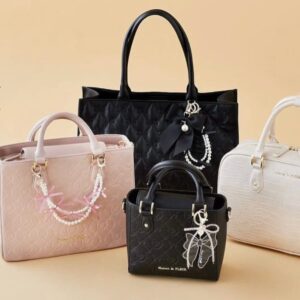 日本Maison de FLEUR 蝴蝶結珍珠掛飾帶 パールリボンストラップ