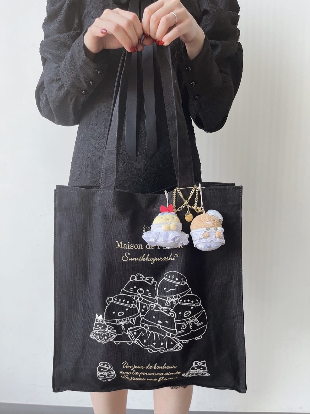 清貨!日本Maison de FLEUR 角落生物刺繍帆布側孭袋 すみっコぐらし 刺繍トートバッグ