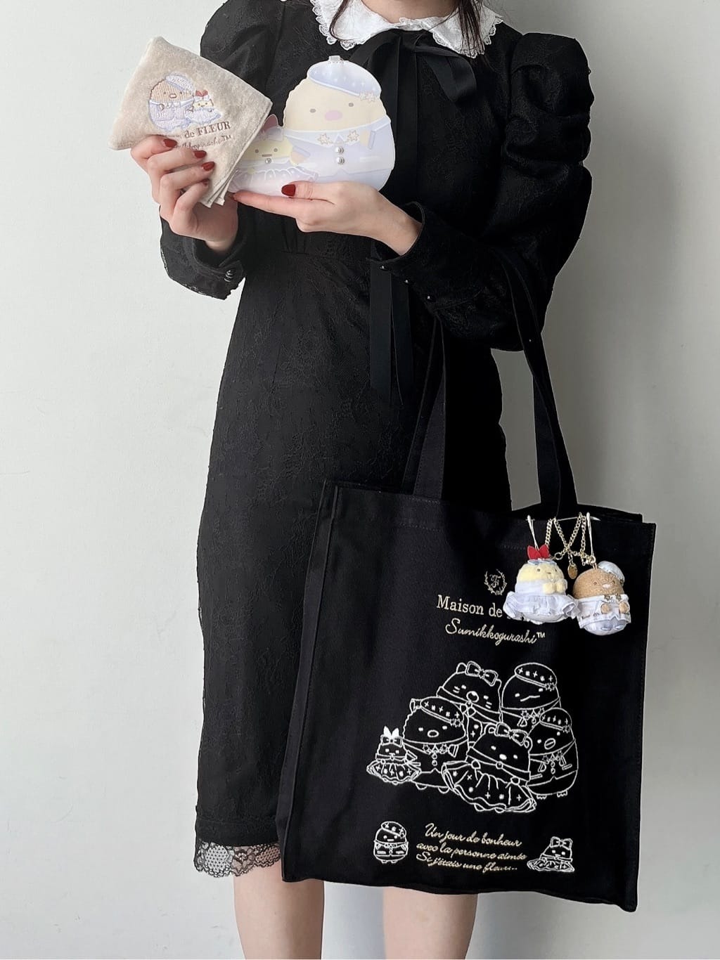 清貨!日本Maison de FLEUR 角落生物刺繍帆布側孭袋 すみっコぐらし 刺繍トートバッグ